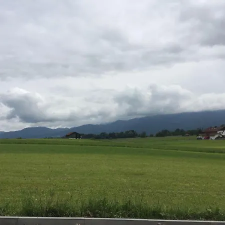 Mit Alpenblick * Grossweil